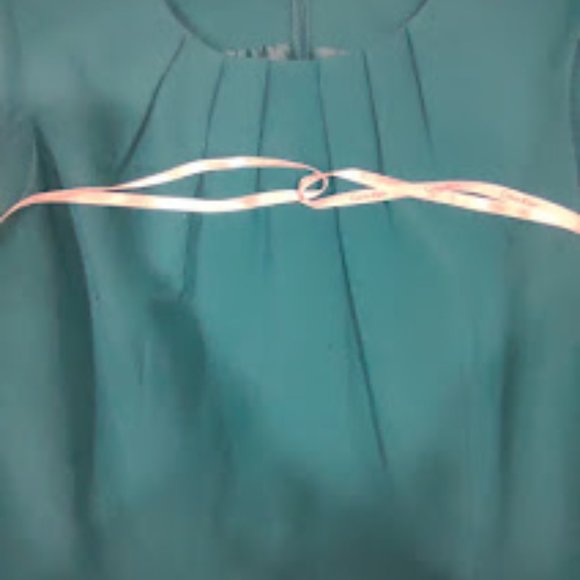 CALVIN KLEIN TEAL SLEEVELESS DRESS, PLEATED NECKLINE, OVERLAPPING SKIRT PANELS 6 - Picture 9 of 11